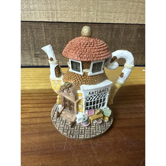 Antiques Shop Hometown Teapot Cottages Miniature Village - Picture 1 of 7